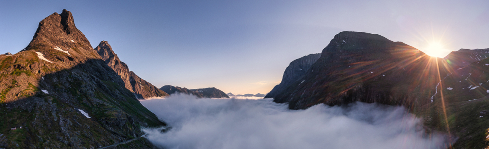 Bilde 2 uten fotkred Soloppgang Trollstigen © Nordlandblog Socialmedia Visit Nordwest Norge20230628-PANO0021-Pano